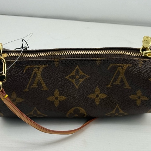 Louis Vuitton Monogram Papillon Authentic hand Bag - Picture 2 of 10